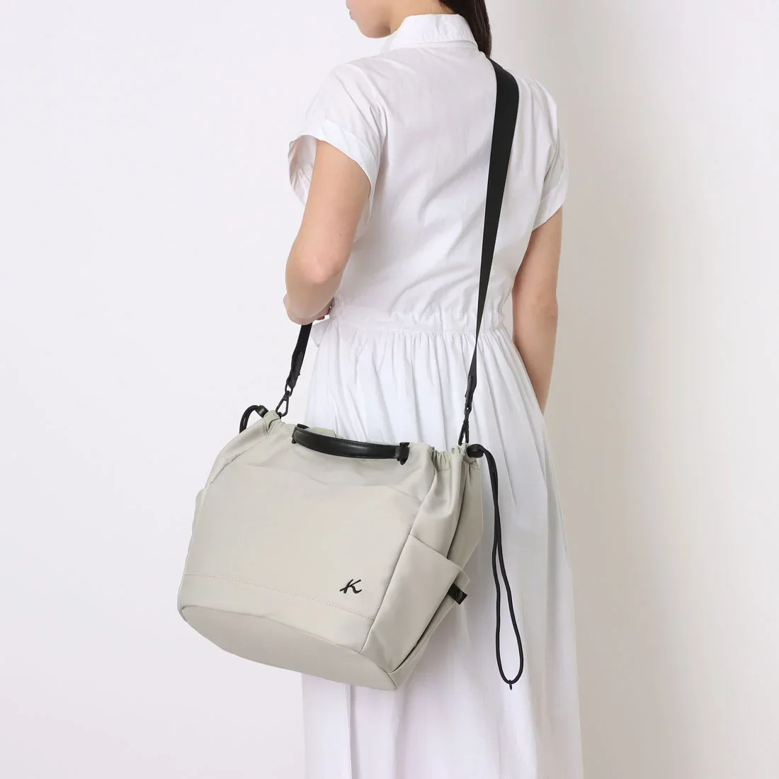 CI-39 2WAYナイロンハンドバッグ